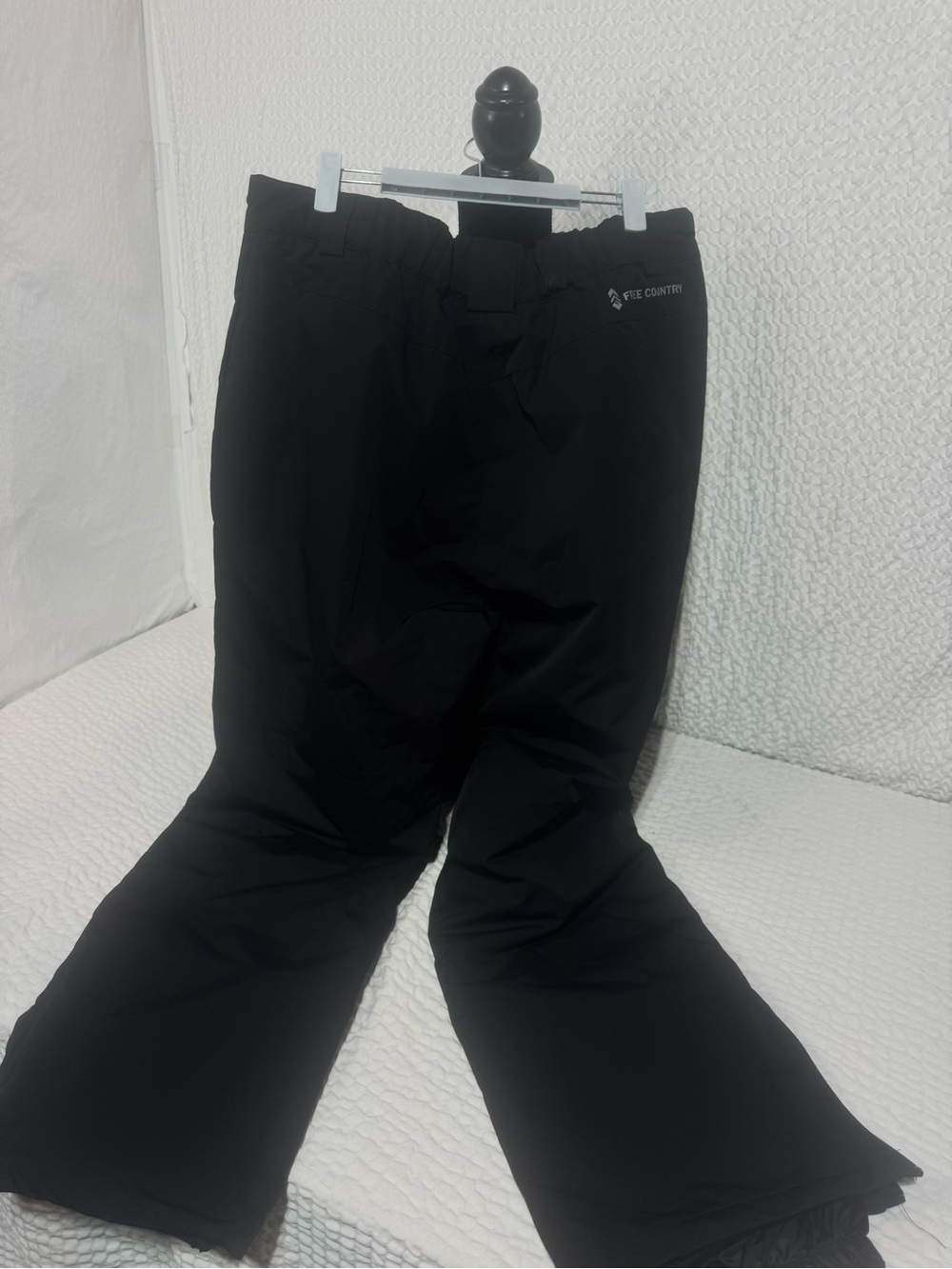 Free Country Black Insulated Snow Pants - Picture 4 of 4